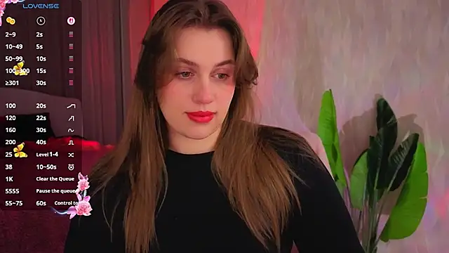 Milana Monroe online show from April 18, 2026, 8:42 pm