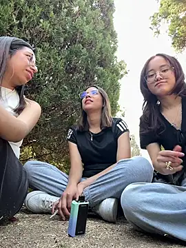 mila699  online show from March 3, 2026, 8:04 pm