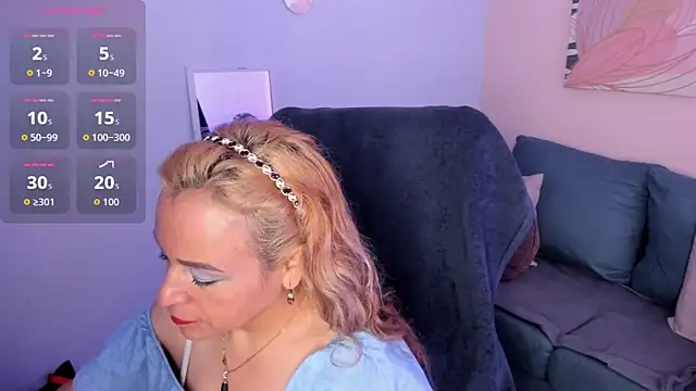 Snapshot of Ivonne_4 chatting on May 23, 2026, 1:26 pm Ivonne 4 online show from May 23, 2026, 1:26 pm