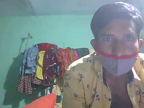 KingSeduceX online show from February 18, 2026, 4:47 pm