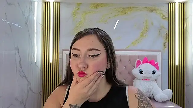 sharyth19 s online show from April 17, 2026, 8:34 pm