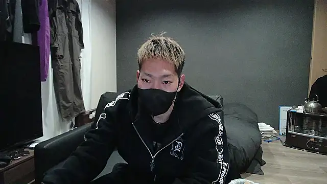 ryuaaaaa online show from March 22, 2026, 9:13 am