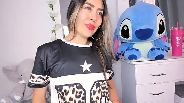 Ariana-Cobos online show from May 22, 2026, 9:31 pm