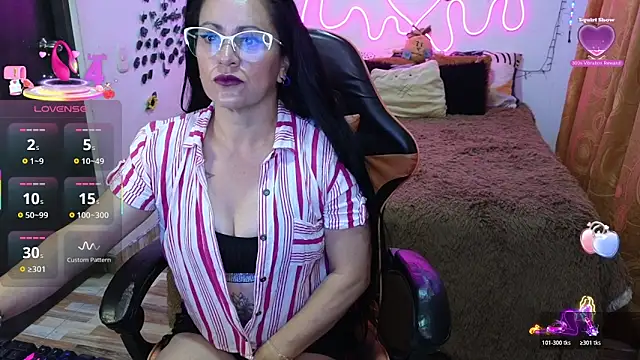 Kekacam online show from June 14, 2026, 2:35 am