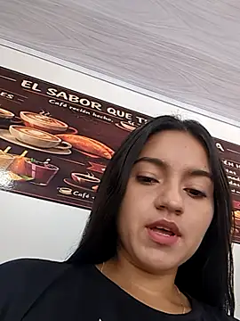 DulceCaroX online show from May 29, 2026, 1:20 pm