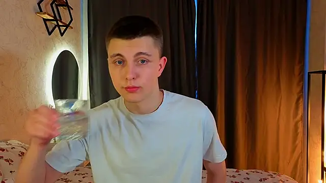 Keviin777 online show from March 2, 2026, 10:44 am