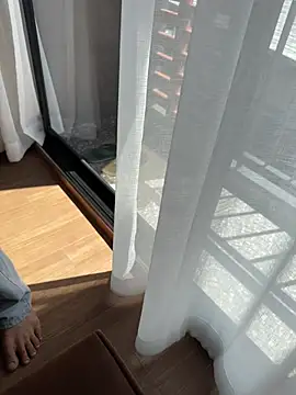 zhuendong000001 online show from June 28, 2026, 7:14 am