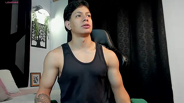 Snapshot of TonyPetrovjs chatting on March 13, 2026, 3:57 am TonyPetrovjs online show from March 13, 2026, 3:57 am