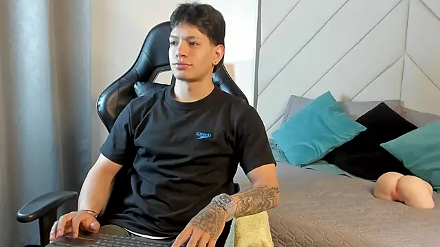 Snapshot of TonyPetrovjs chatting on March 14, 2026, 5:13 am TonyPetrovjs online show from March 14, 2026, 5:13 am