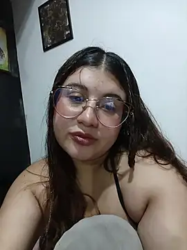 ValeriaSalvino online show from February 27, 2026, 3:28 am