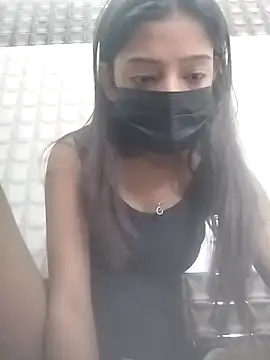 Miss  hotty online show from April 28, 2026, 3:44 am