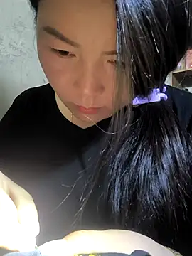 Snapshot of MayEva_ly chatting on February 22, 2026, 2:02 am MayEva ly online show from February 22, 2026, 2:02 am