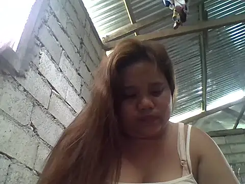 Snapshot of sweetlyn31 chatting on July 23, 2026, 5:16 am sweetlyn31 online show from July 23, 2026, 5:16 am