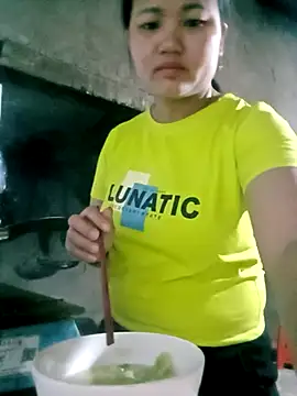 chubby0011 online show from April 3, 2026, 11:36 pm