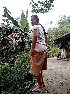 chubby0011 online show from April 6, 2026, 11:16 pm