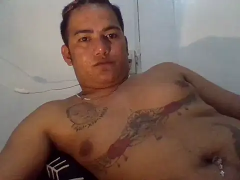 Snapshot of hollyfuck69 chatting on February 23, 2026, 3:53 pm hollyfuck69 online show from February 23, 2026, 3:53 pm