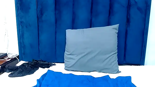 Snapshot of CrazeAss chatting on March 22, 2026, 6:11 pm CrazeAss online show from March 22, 2026, 6:11 pm