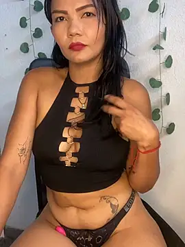 Snapshot of Susy_em chatting on February 19, 2026, 4:36 pm Susy em online show from February 19, 2026, 4:36 pm