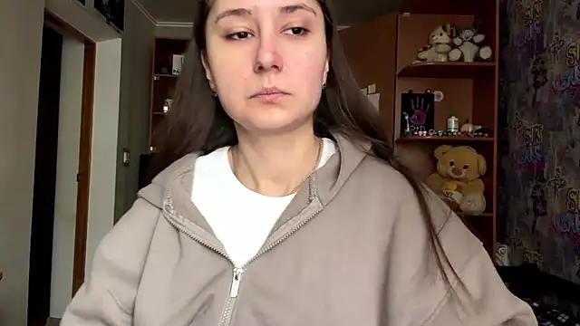 poly princess online show from April 3, 2026, 8:12 am