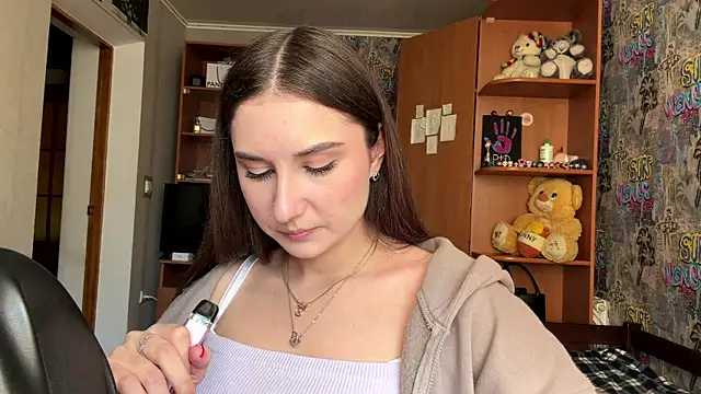 poly princess online show from April 14, 2026, 2:12 pm