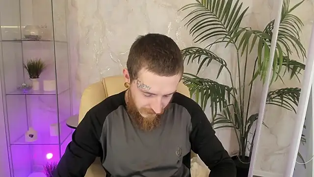 RockyLeen online show from March 1, 2026, 10:56 pm