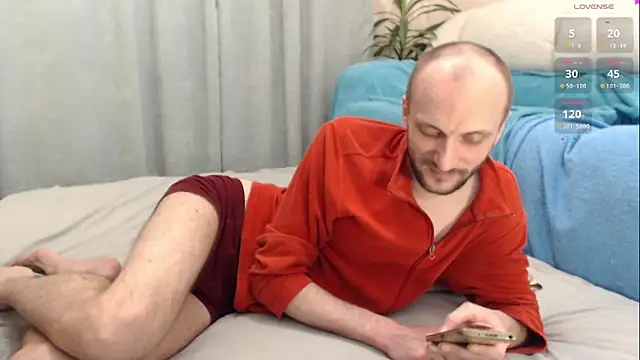 Snapshot of edifox089 chatting on June 1, 2026, 10:33 pm edifox089 online show from June 1, 2026, 10:33 pm