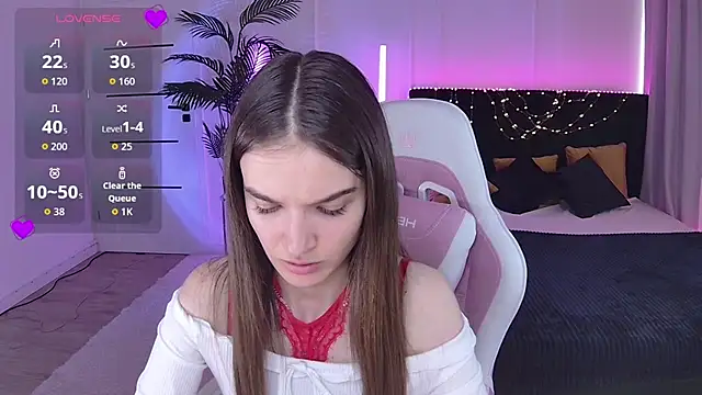 Ann Wood online show from June 26, 2026, 2:32 pm