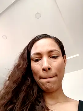 ScarletthSmith online show from March 4, 2026, 5:41 pm