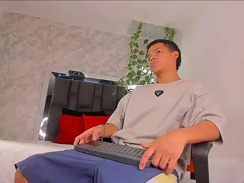 PATRIICKMILLER online show from March 2, 2026, 3:41 pm