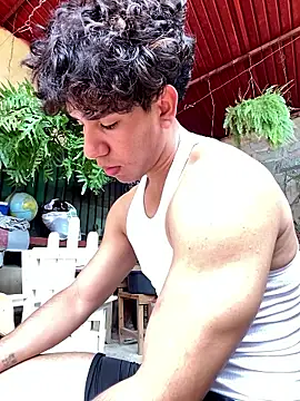 Alejandrososas online show from March 29, 2026, 5:35 pm