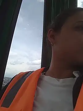 mar coral2 online show from April 10, 2026, 5:06 pm