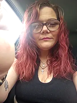 Snapshot of Sexymilf6992 chatting on May 7, 2026, 10:48 pm Sexymilf6992 online show from May 7, 2026, 10:48 pm