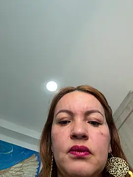 Viictoria-Jones online show from April 3, 2026, 9:51 am