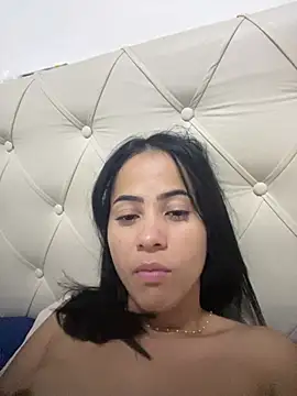 Issis2000 online show from June 2, 2026, 7:54 am
