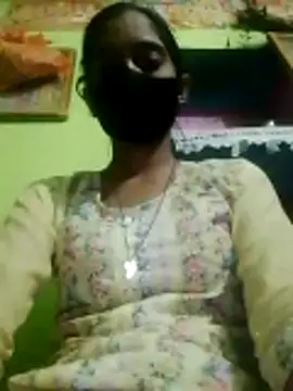 wifedesi7050 online show from March 25, 2026, 4:57 pm