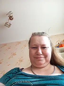 Snapshot of KiraStanton chatting on April 16, 2026, 12:28 pm KiraStanton online show from April 16, 2026, 12:28 pm