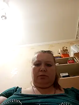 Snapshot of KiraStanton chatting on April 21, 2026, 7:28 pm KiraStanton online show from April 21, 2026, 7:28 pm