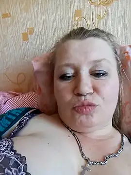 Snapshot of KiraStanton chatting on April 26, 2026, 8:34 am KiraStanton online show from April 26, 2026, 8:34 am
