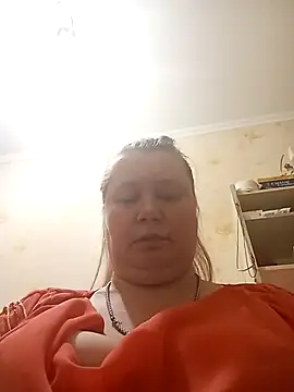 Snapshot of KiraStanton chatting on May 5, 2026, 9:23 pm KiraStanton online show from May 5, 2026, 9:23 pm