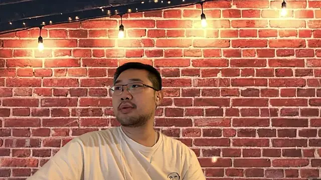 jasonryu2025 online show from February 24, 2026, 5:44 pm