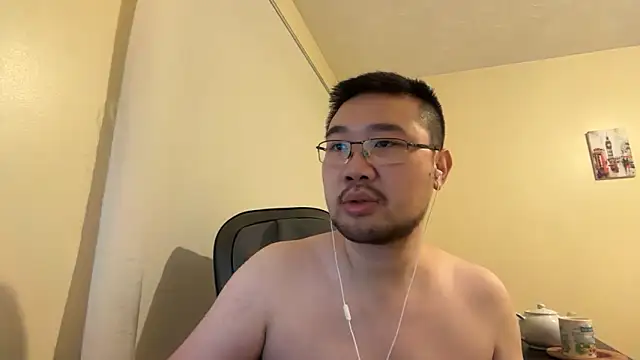 jasonryu2025 online show from March 12, 2026, 9:10 pm