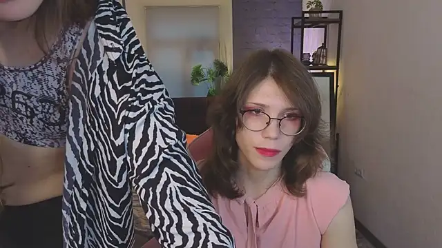 Snapshot of ZoriaLovesLuna chatting on March 26, 2026, 7:03 am ZoriaLovesLuna online show from March 26, 2026, 7:03 am