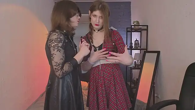 Snapshot of ZoriaLovesLuna chatting on March 29, 2026, 2:06 pm ZoriaLovesLuna online show from March 29, 2026, 2:06 pm