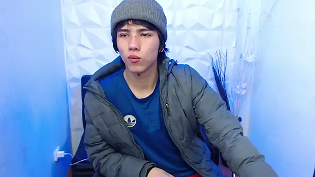 Stich 23 online show from May 5, 2026, 3:58 am