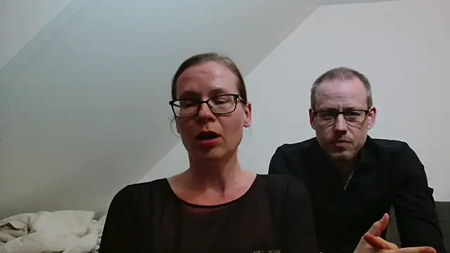 Lost in lace online show from March 13, 2026, 7:09 pm