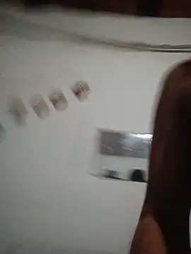 sandy 11  online show from March 28, 2026, 3:17 am