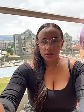 Eyssha online show from March 3, 2026, 3:18 pm