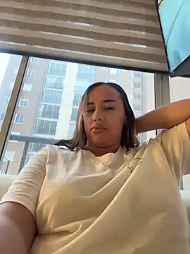 Eyssha online show from March 18, 2026, 11:35 am