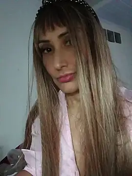 anajulia10 online show from June 22, 2026, 4:20 am