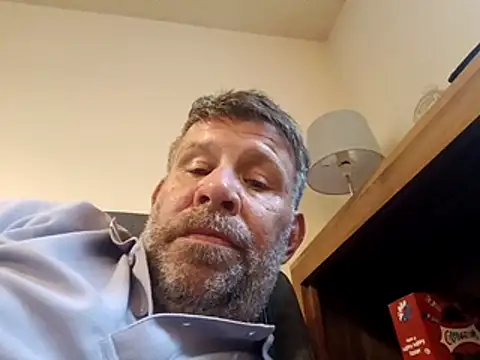 stud2512 online show from May 13, 2026, 4:04 pm